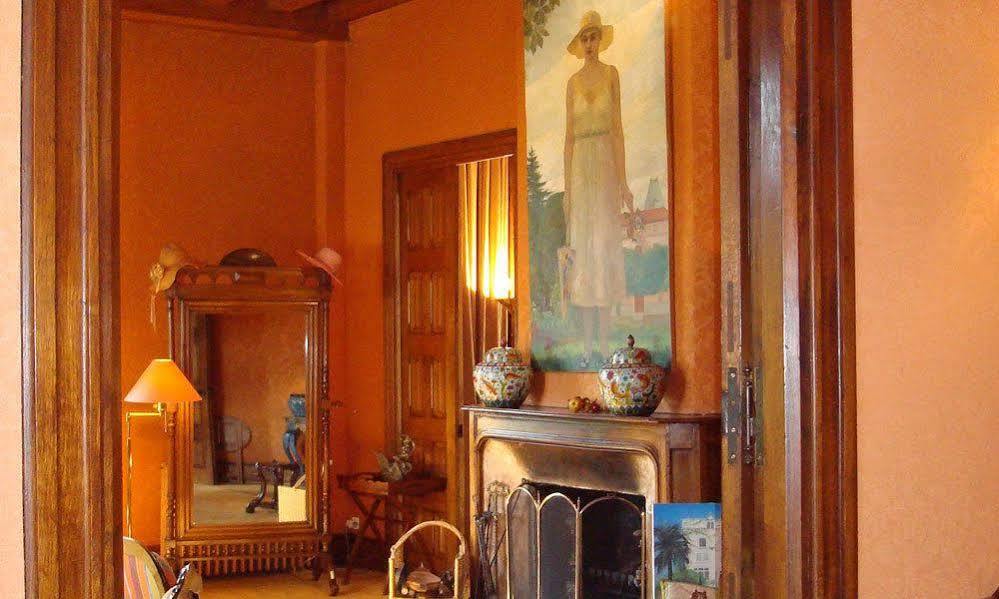Chateau De Riell Moltig les Bains Exterior photo